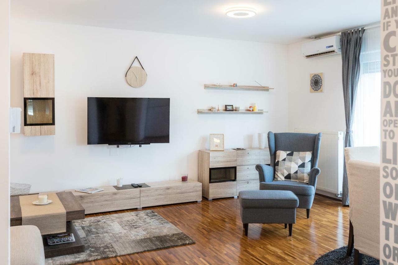 Spacious 2Bdr Apartment - Free Parking Zagreb Exterior photo